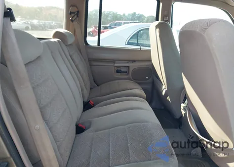 2000 Ford Explorer Xlt из США, поврежденный, VIN 1FMZU63X0YZC21057